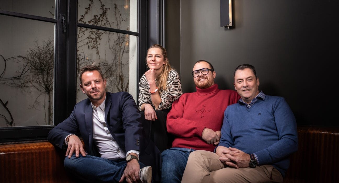 Photo du président, vice-président, trésorier et directrice de la Fédération Horeca Bruxelles
